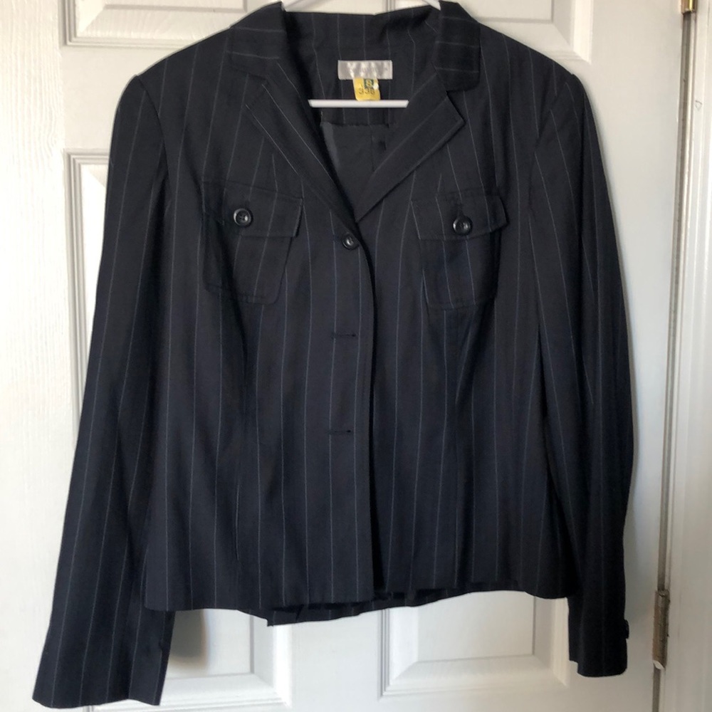 Women’s Pant Suit